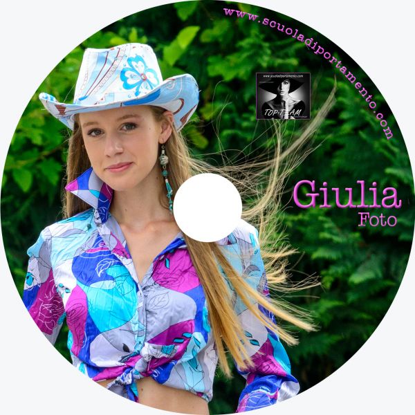 modello-cd-dvd-giulia-j7CD51538-B960-32E1-4600-EC27A5C43001.jpg